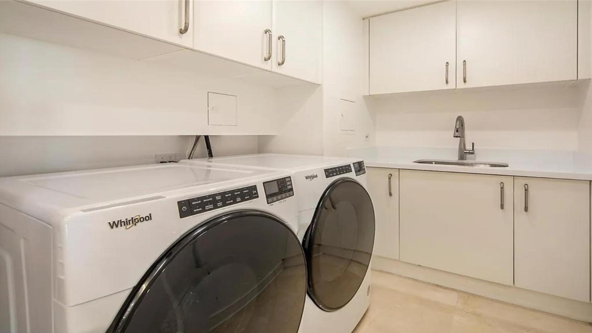 Stunning Four Bedroom Fully Professionally Remodeled Apartment Las Vegas Buitenkant foto