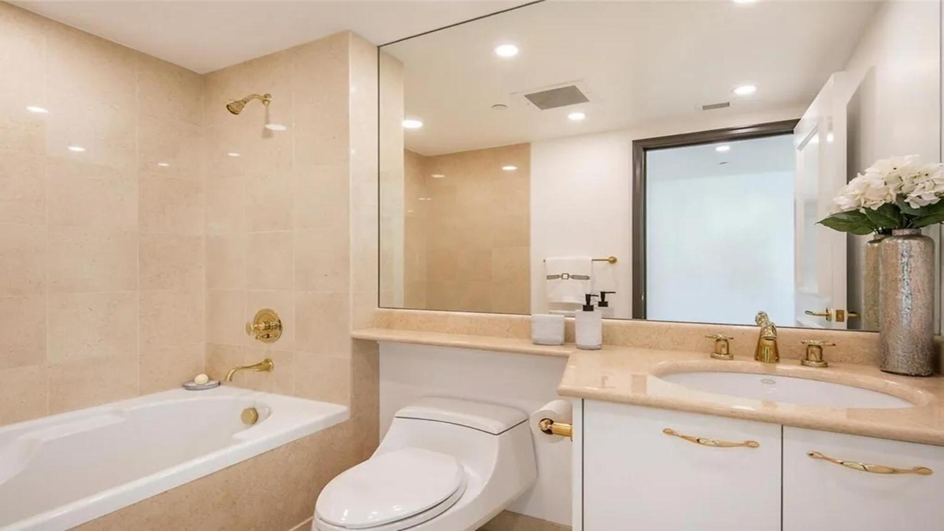 Stunning Four Bedroom Fully Professionally Remodeled Apartment Las Vegas Buitenkant foto