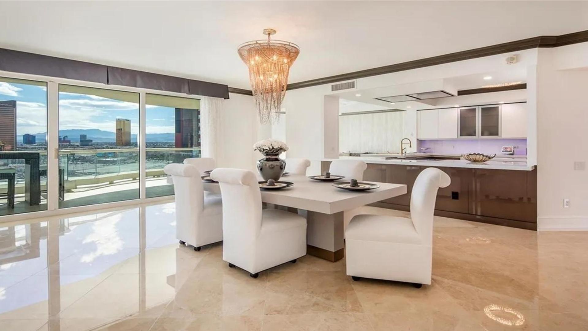 Stunning Four Bedroom Fully Professionally Remodeled Apartment Las Vegas Buitenkant foto