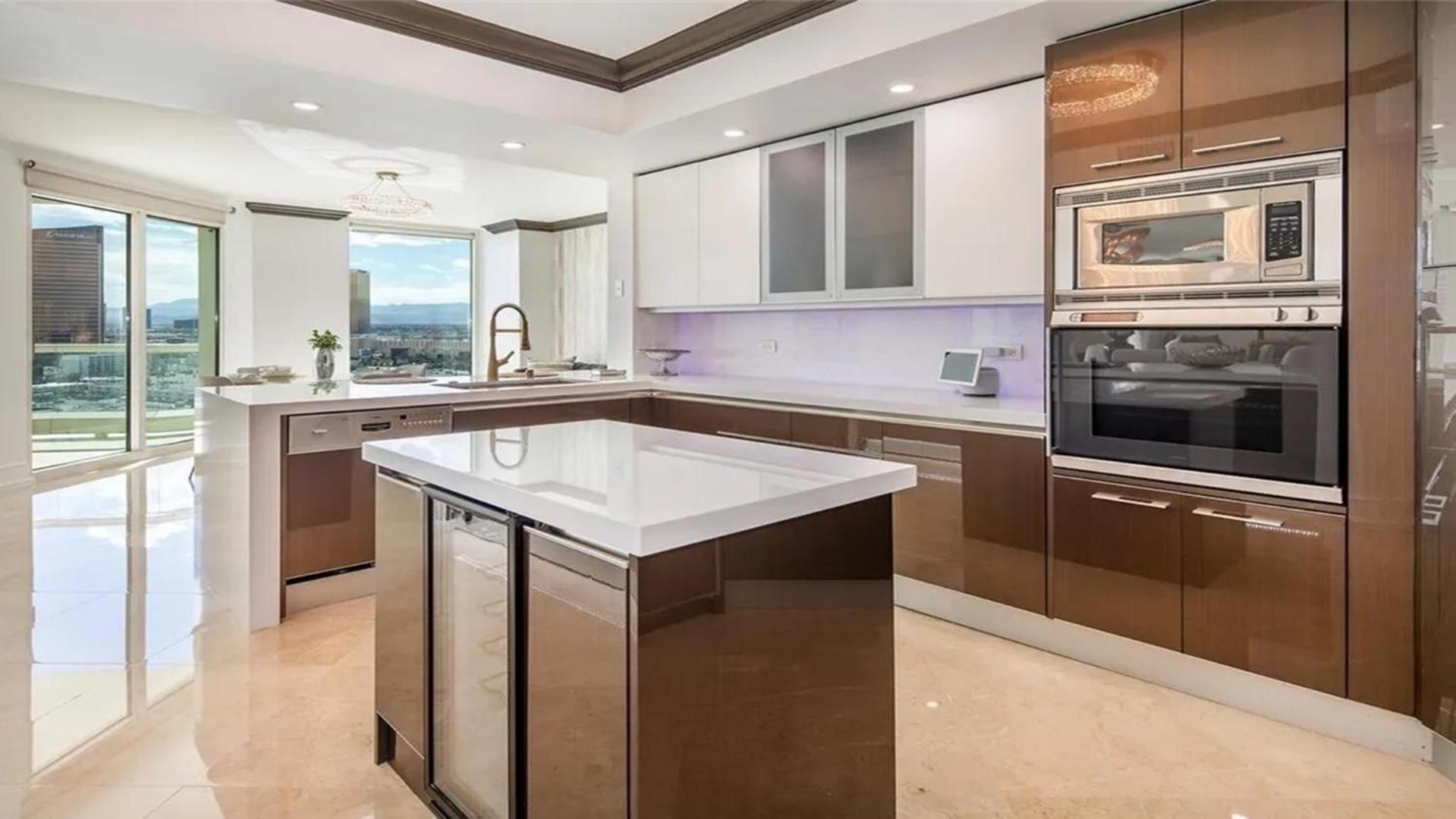 Stunning Four Bedroom Fully Professionally Remodeled Apartment Las Vegas Buitenkant foto