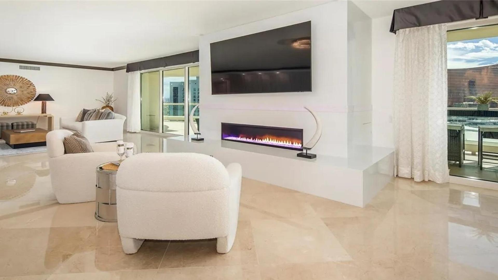 Stunning Four Bedroom Fully Professionally Remodeled Apartment Las Vegas Buitenkant foto