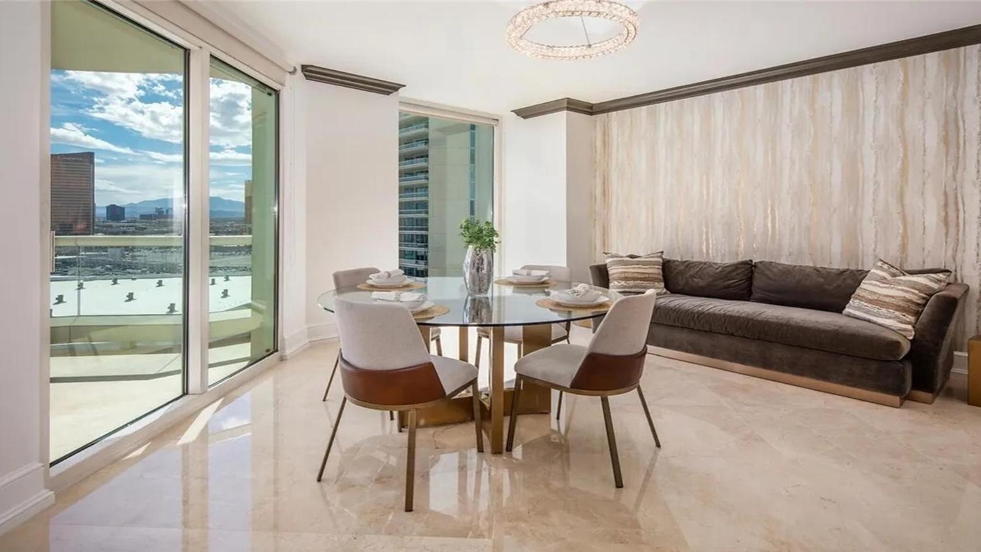 Stunning Four Bedroom Fully Professionally Remodeled Apartment Las Vegas Buitenkant foto